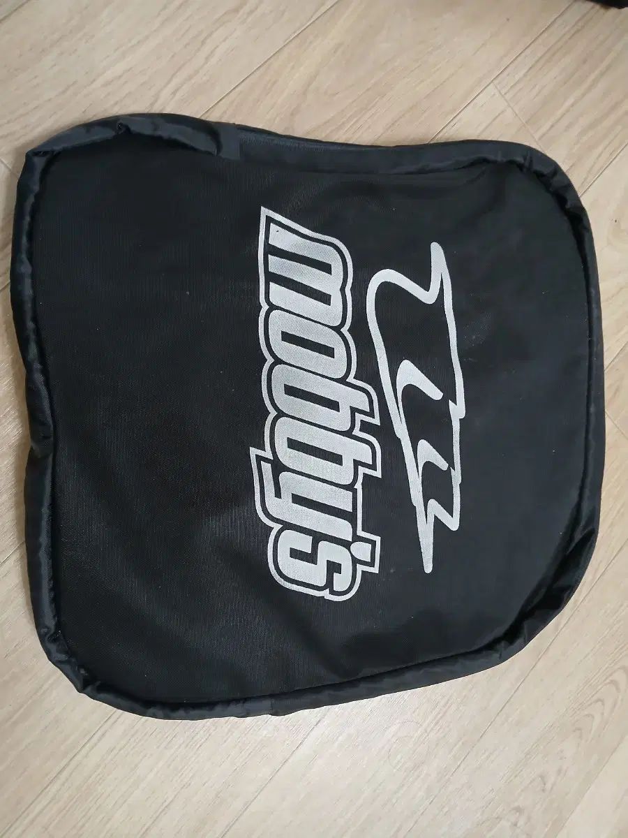 バッグ ブラック