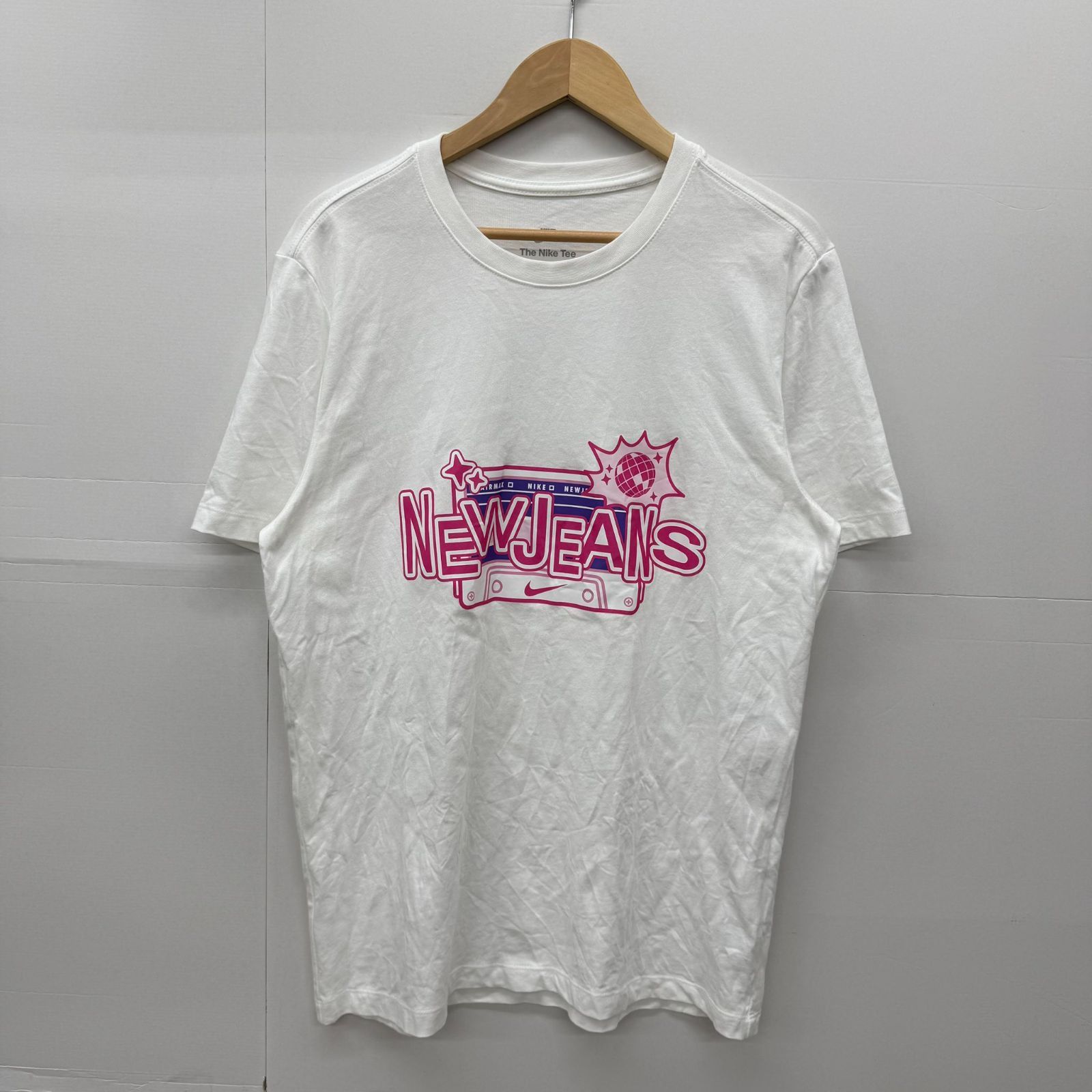 韓国限定【Lサイズ】②New Jeans ✖️NIKE Tシャツ NIKE - 【L】NewJeans NIKE Tシャツ 韓国限定の通販 by dig room