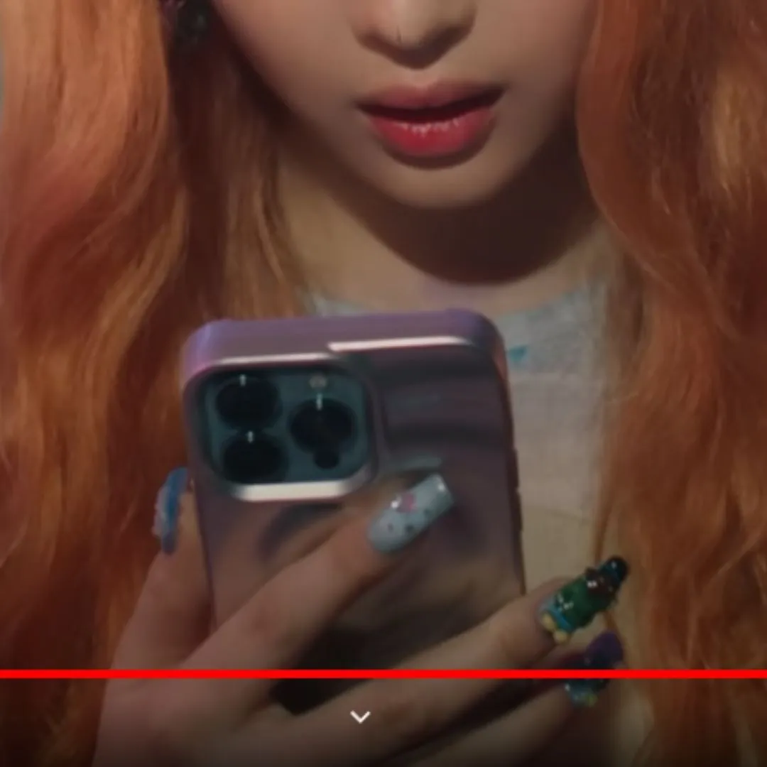 NewJeans ハニ iPhoneケース トレカ 限定 NewJeans ×Line Friends iPhone14 ProMax ハニ ニュージーンズ