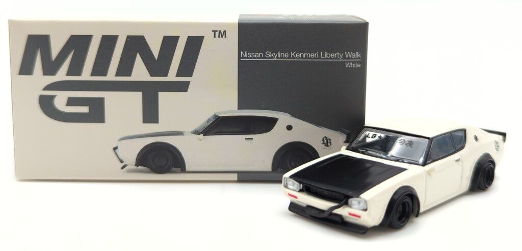 TSM MODEL 1/64MINI GT Nissan Skyline Kenmeri Liberty Walk/White
