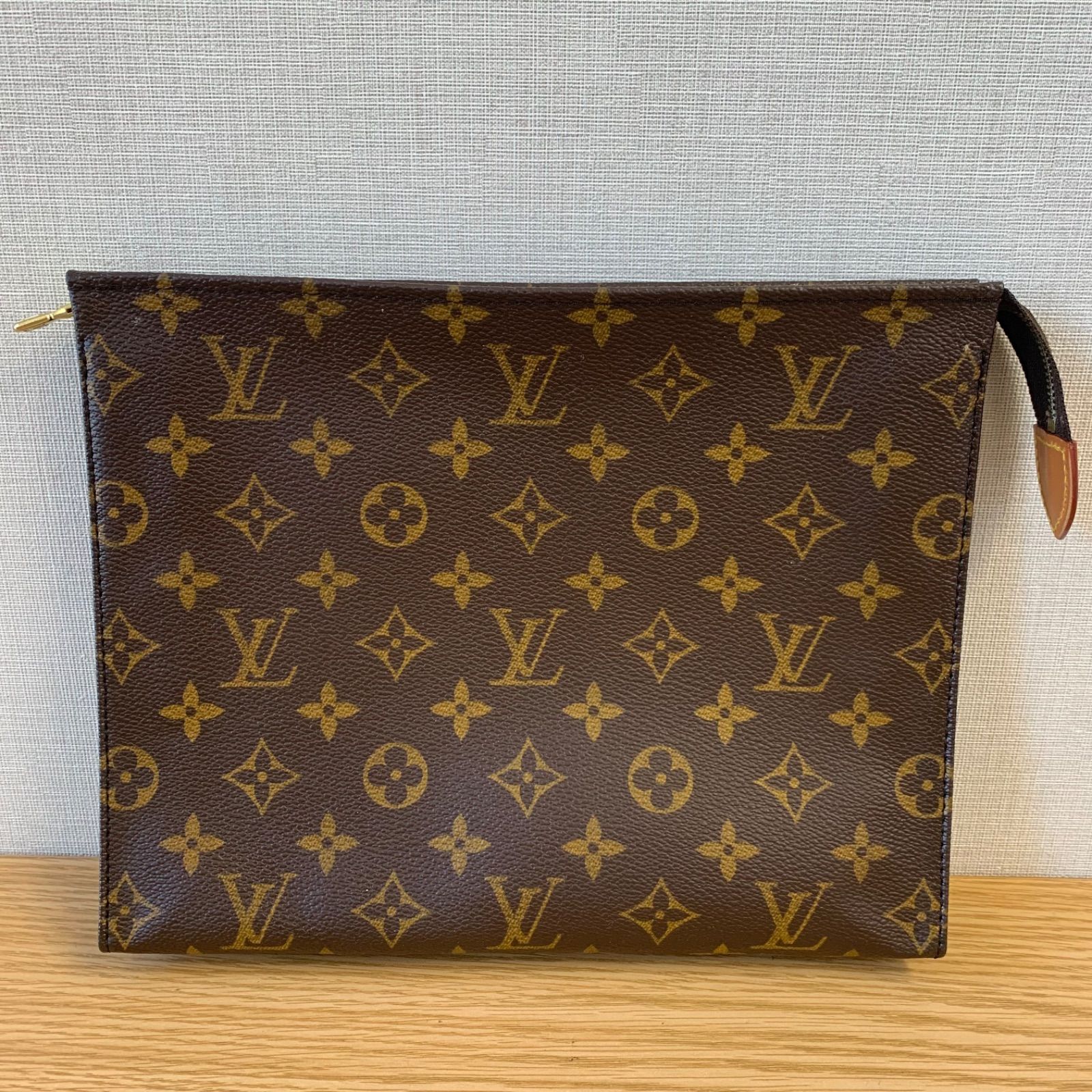 【美品✨】ルイヴィトン ポシェットトワレット26 モノグラム クラッチバッグ 美品✨】ルイヴィトン ポシェットトワレット26 モノグラム