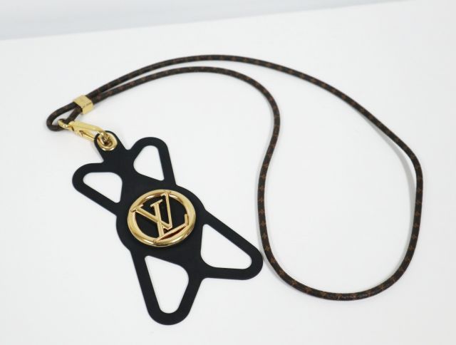 ルイヴィトン LOUIS VUITTON モノグラム  フォンホルダー ルイーズ M68382 スマホケース 美品 【中古】アクセサリー