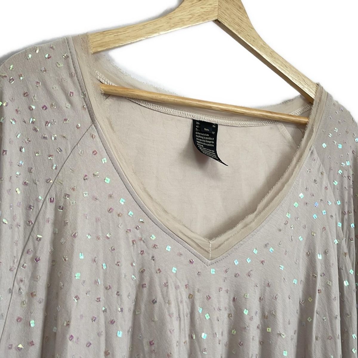  SOV. ソブ ダブル 半袖カットソー レディース - ピンクベージュ×ベージュ Vネック スパンコール 半袖(Tシャツ) Tシャツ カットソー