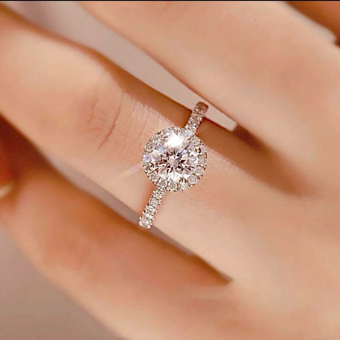高品質】 ✨ 綺羅星 ✨モアサナイト ダイヤモンドpt950 D1.00ct 高品質】 ✨ 綺羅星 ✨モアサナイト ダイヤモンドpt950 D1.00ct