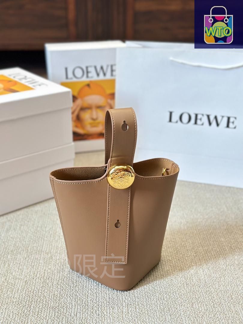 LOEWE ロエベ ミニ ショルダーバッグ-WTO輸入2 - メルカリ