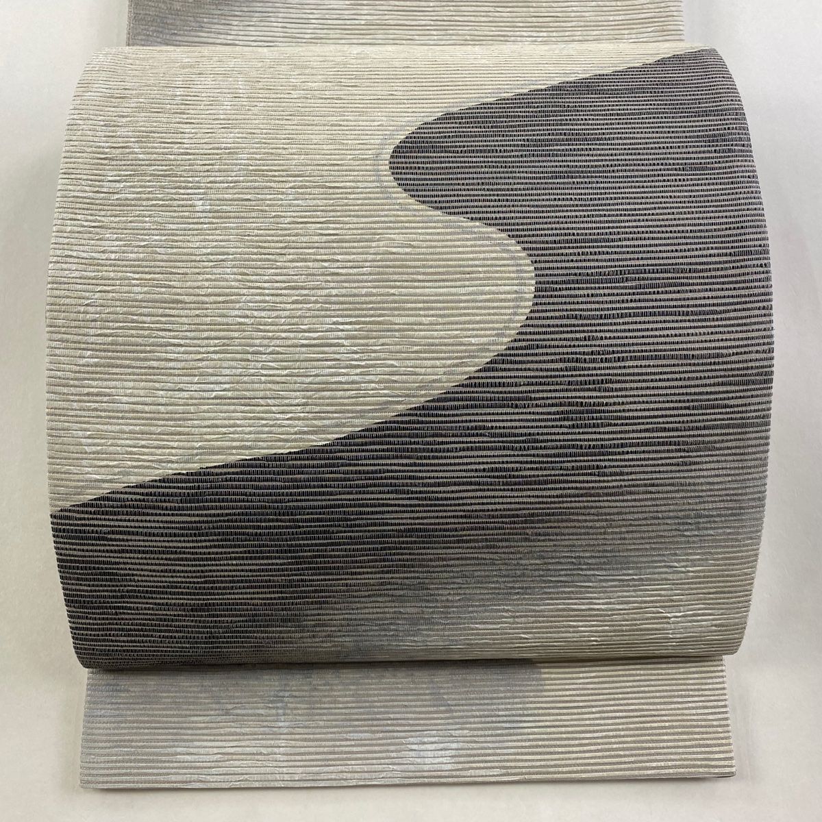 袋帯 秀品 手もみ引箔 霞 幾何学模様 銀通し 灰茶 六通 正絹