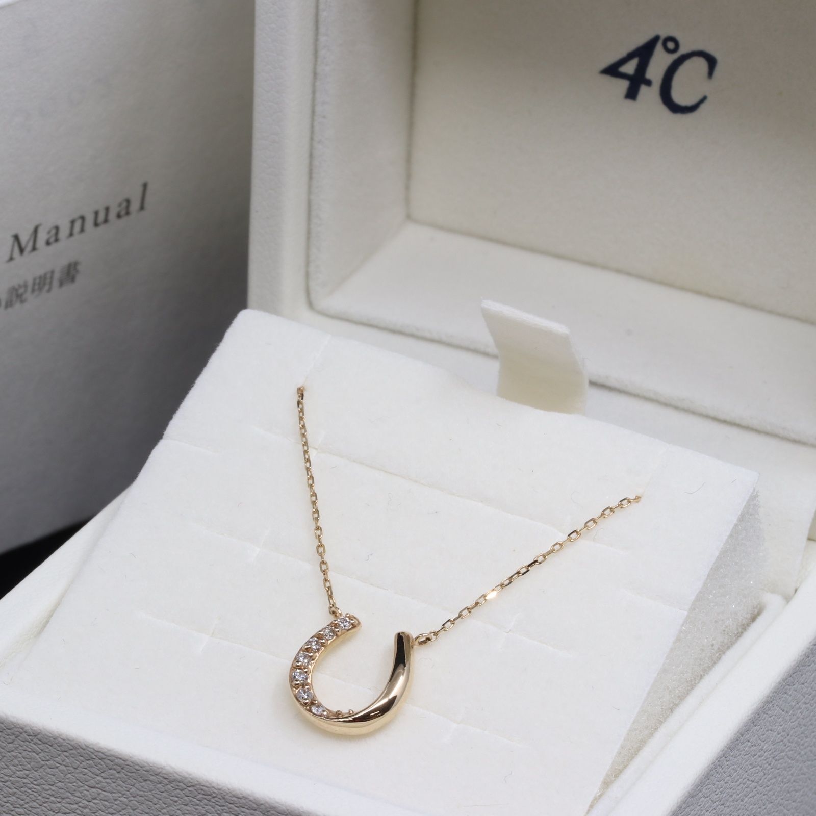 未使用近い 4℃ K10 ホースシュー 馬蹄 ダイヤモンド ネックレス
