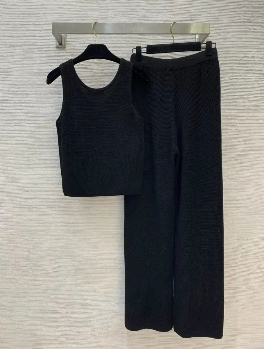 ロロ ノースリーブ ニット トレーニング セット