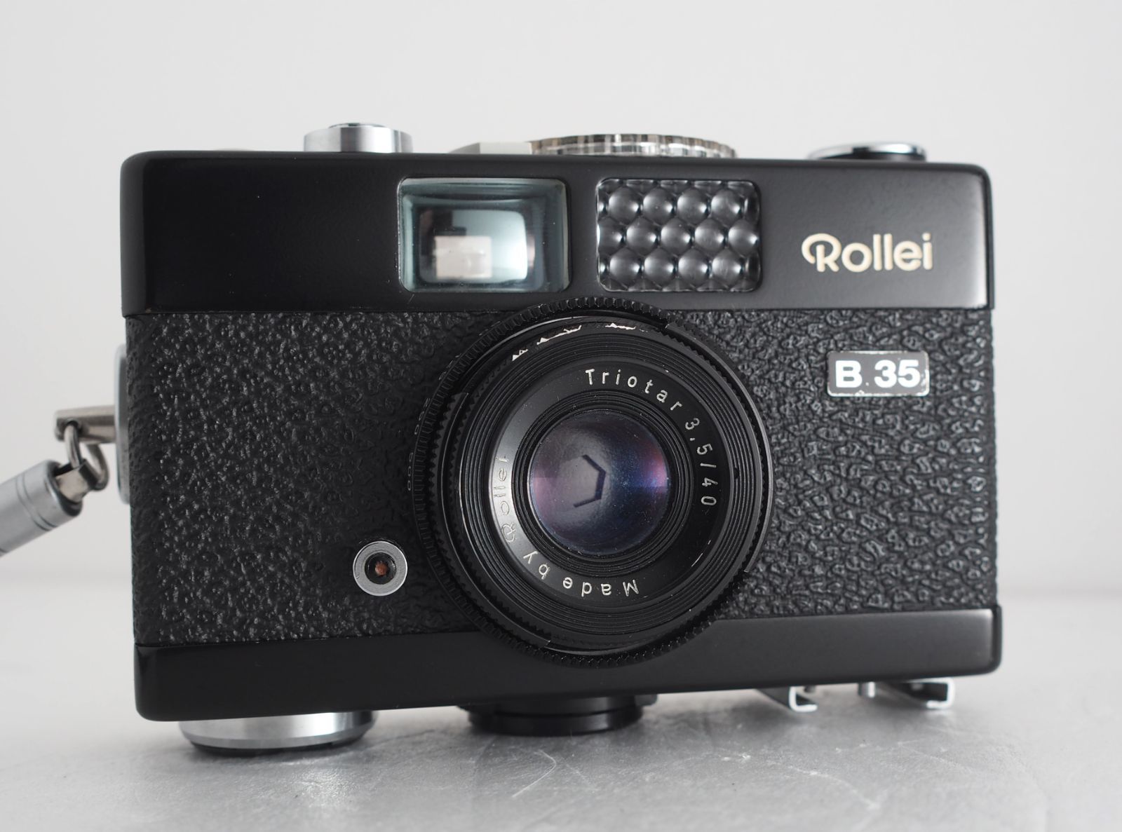 美品 シャッターOK Rollei 35 ブラック コンパクトフィルムカメラ シャッターOK Rollei 35 ブラック コンパクトフィルムカメラ