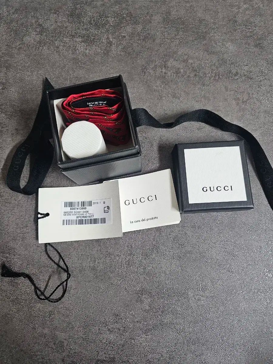 本店は GUCCI(グッチ) ミニスカーフ - メルカリ 小物