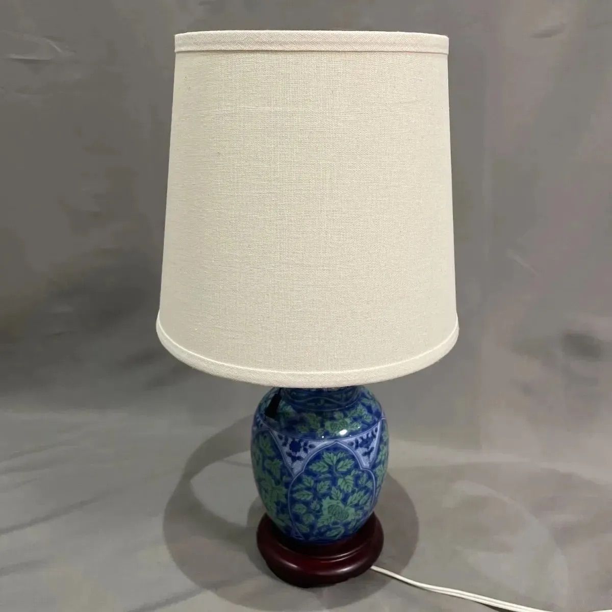 ★ 青華緑彩 陶器 電気 スタンド ランプ ２組　ライト 電球 大型 ☆ 青華緑彩 陶器 木製 電気 スタンド ランプ 照明 ライト 電球