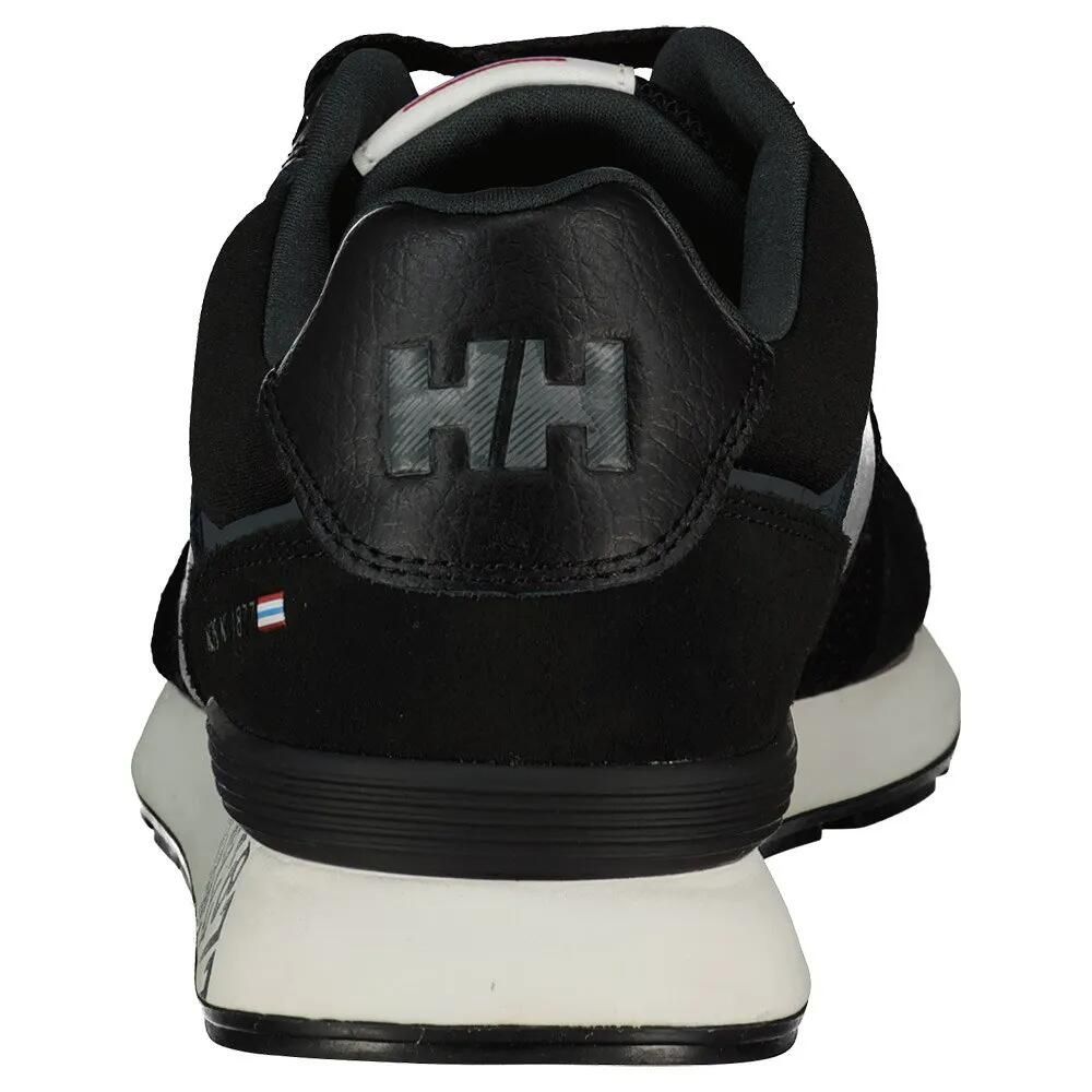 t HELLY
