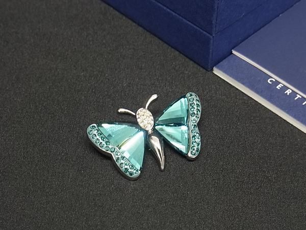 SWAROVSKI❤️✨スワロフスキー✨ピンブローチ 蝶々 □新品同様□ SWAROVSKI スワロフスキー 蝶 ピンブローチ