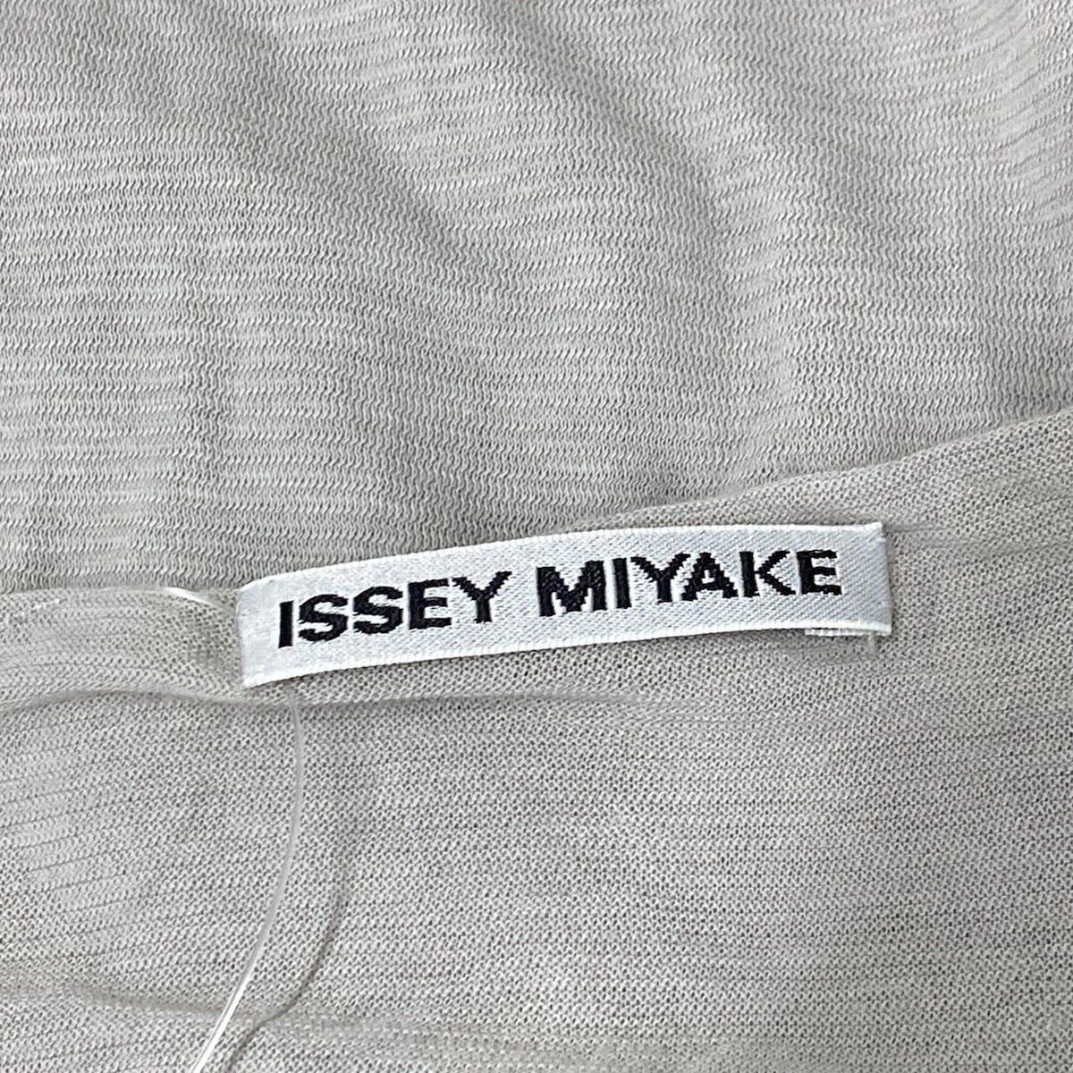ISSEYMIYAKE(イッセイミヤケ) 長袖カットソー サイズ2 M