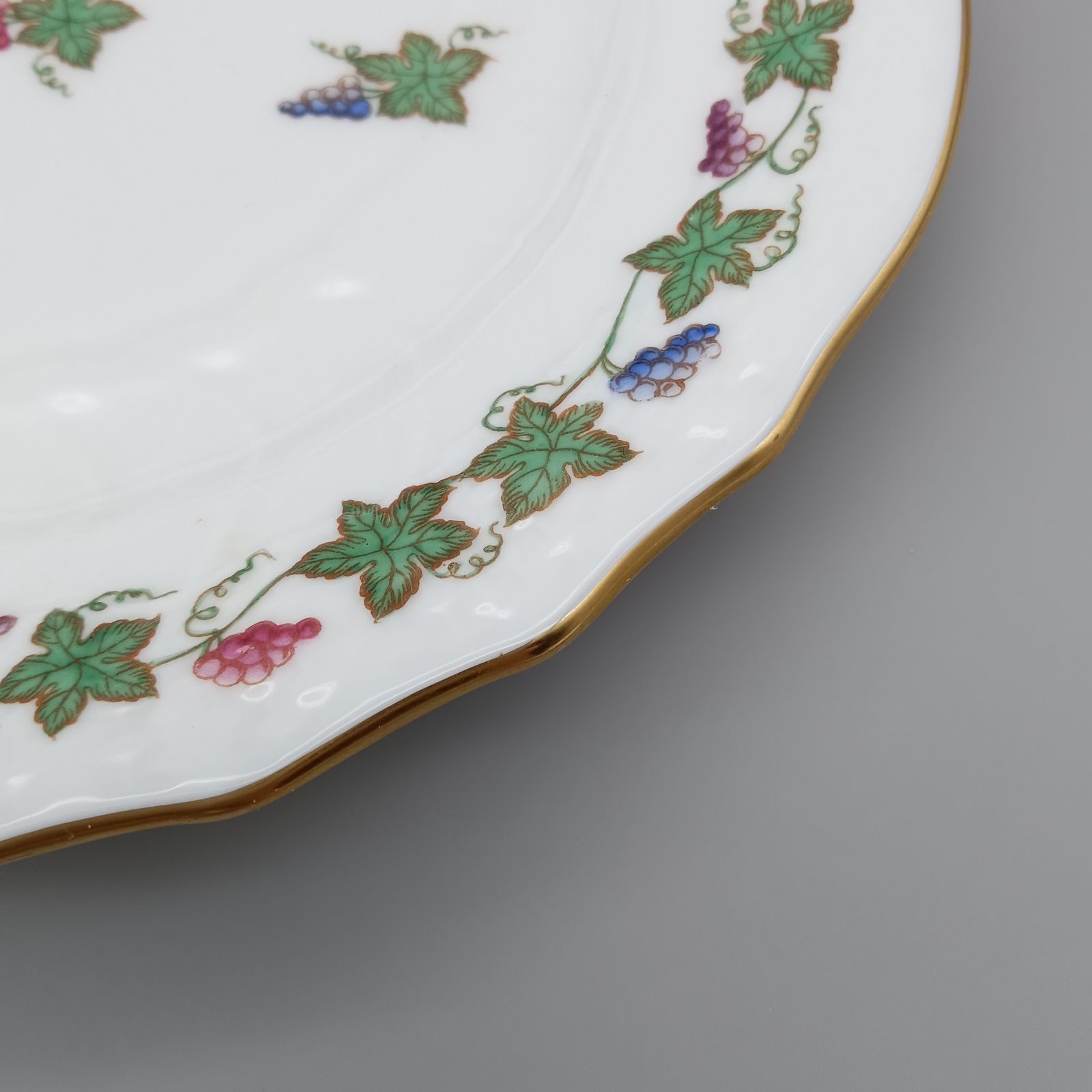 ヘレンド プレート 16cm パン皿 ワインリーブ SZGV 多彩色 1枚 - メルカリ