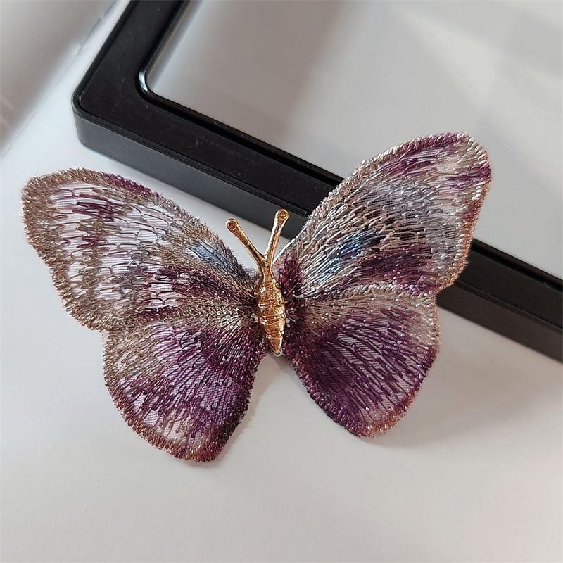 刺し子布 グラデーション 蝶のモチーフ クロスステッチキット 藤の花と黄蝶・フープ付 |生地 和柄⁄和布