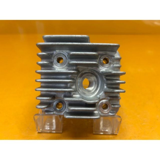 TA02 純正シリンダーヘッド