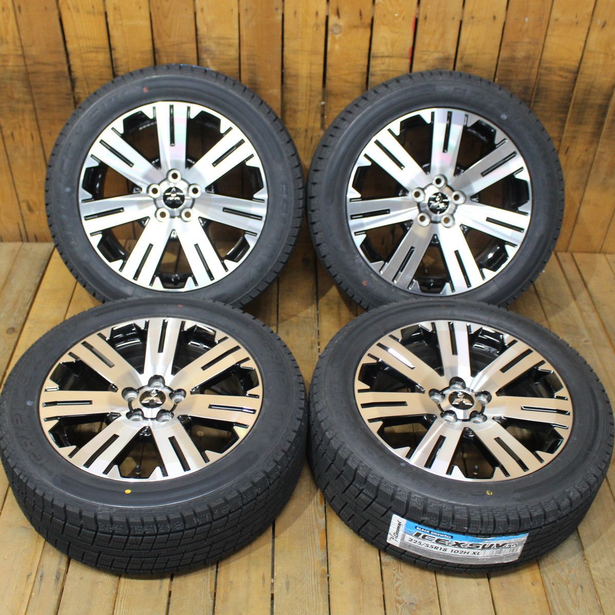 2025年製造 MITSUBISHI デリカD5 純正 18インチ グリップマックス