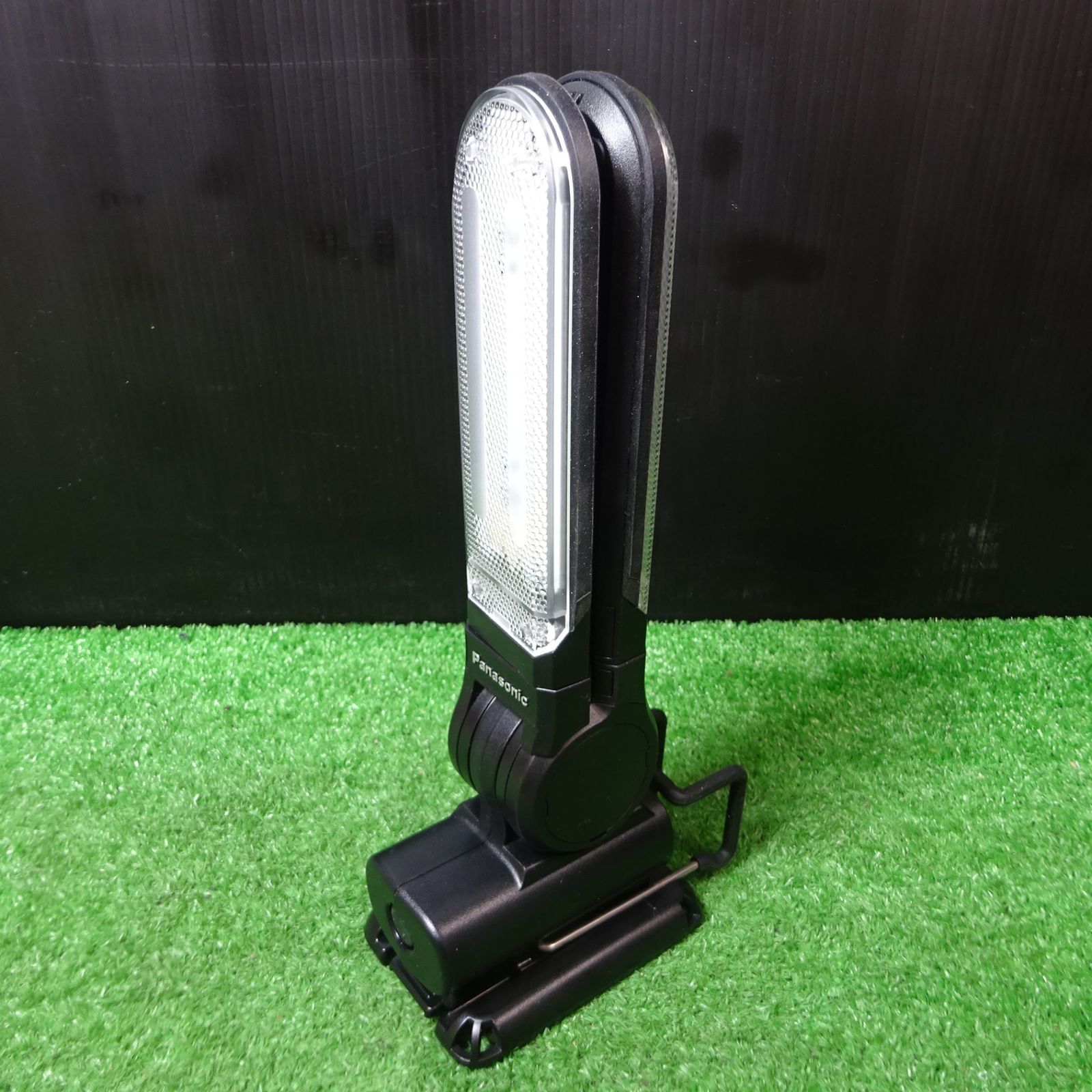 パナソニック 充電LEDマルチライトPanasonic LEDライト EZ3720