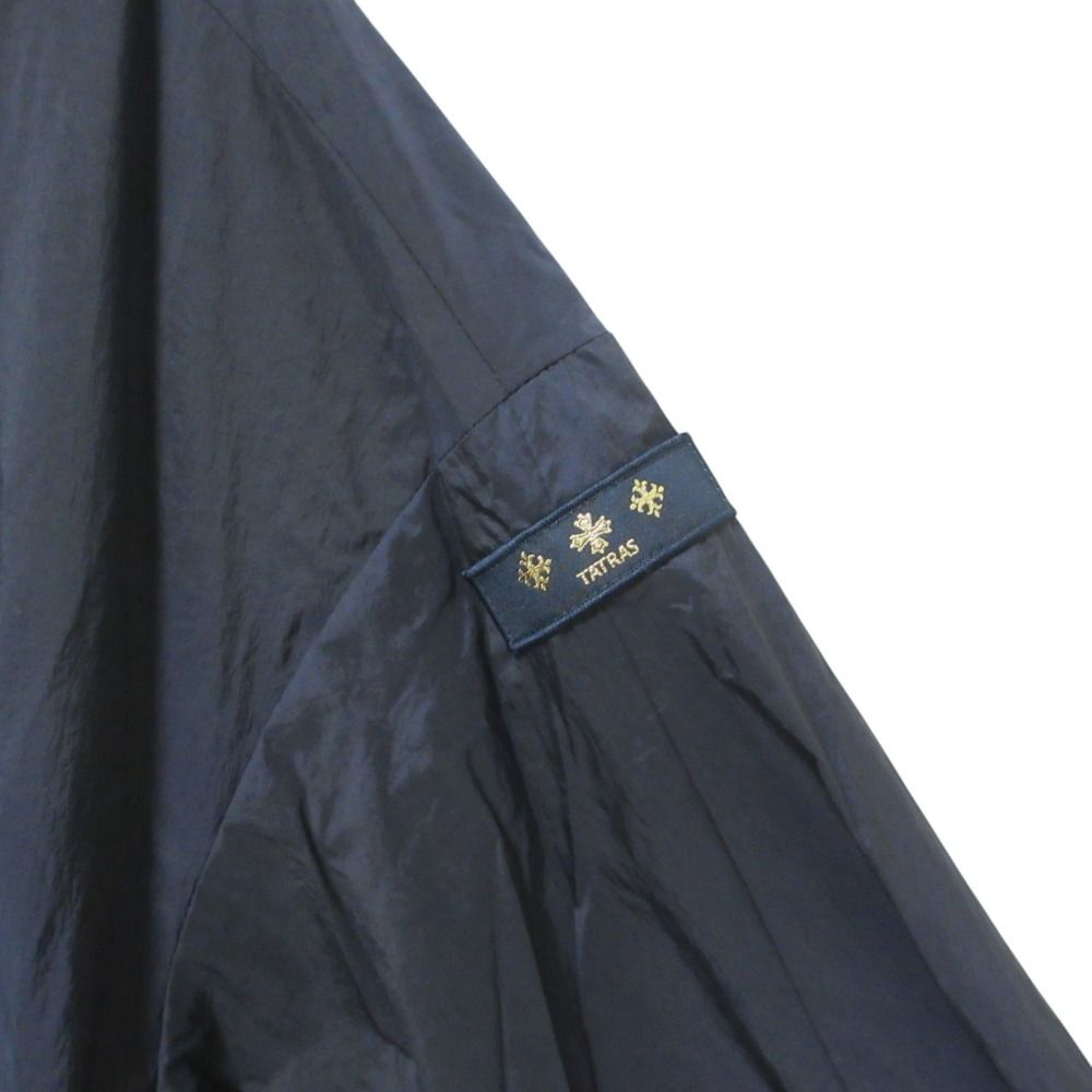 美品 TATRAS タトラス PONZA ボタンデザイン ベルテッド