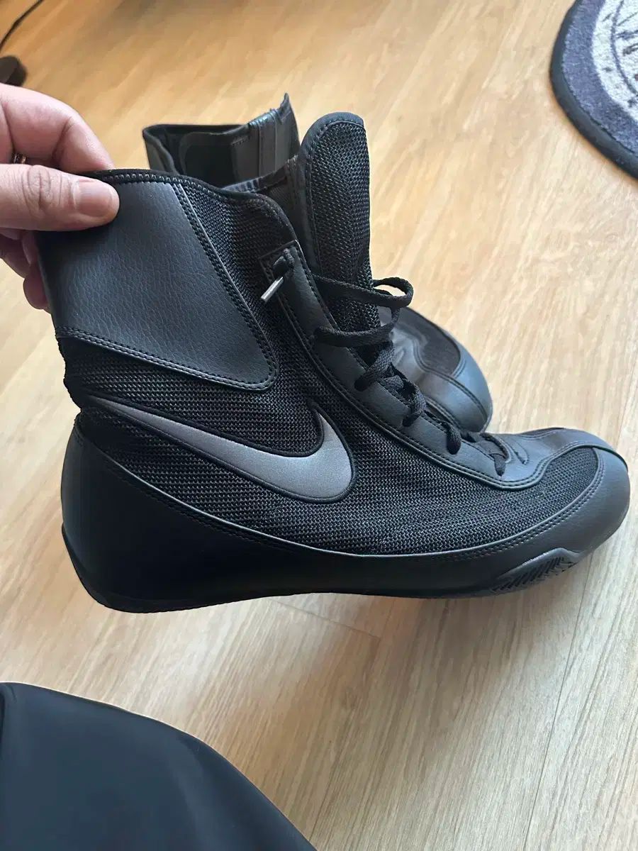 NIKE(ナイキ) マチョマイ us11 290