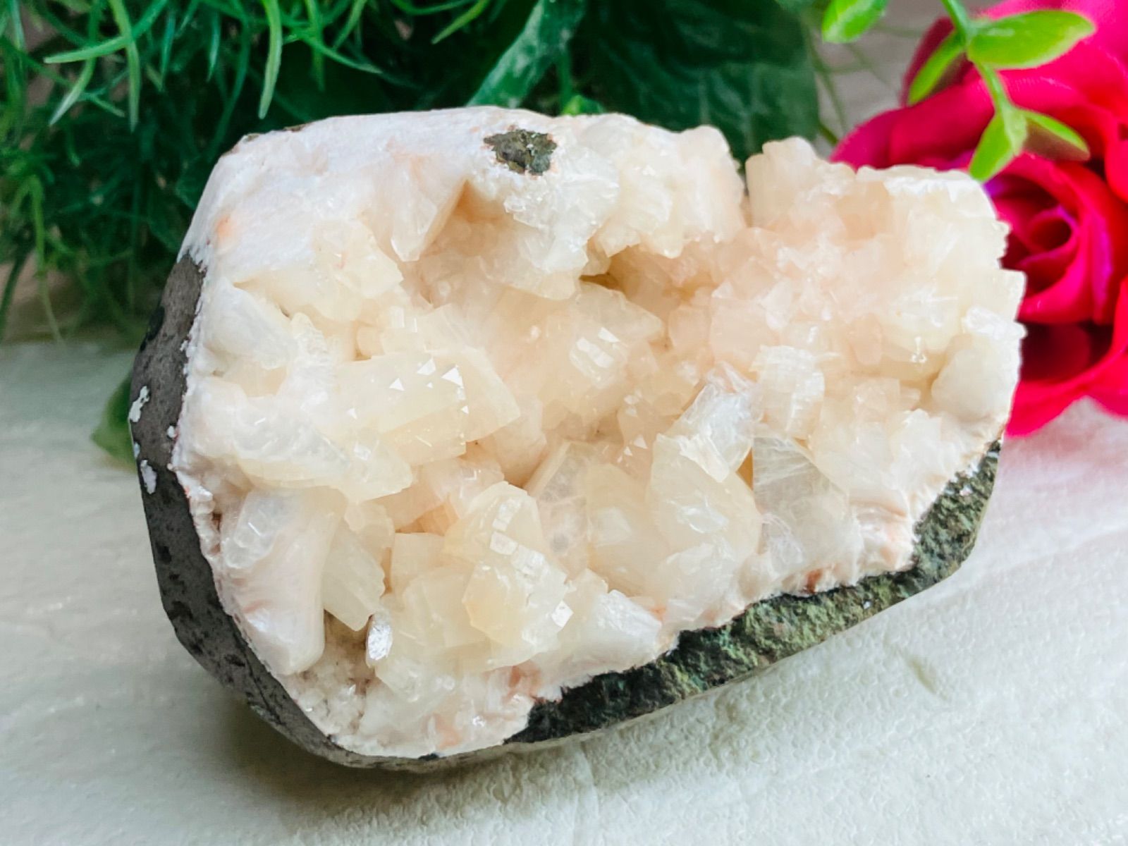 スティルバイト 原石 創造性 ゼオライト 束沸石 天然石 パワーストーン スティルバイト 原石 創造性 ゼオライト 束沸石 天然石 パワーストーン