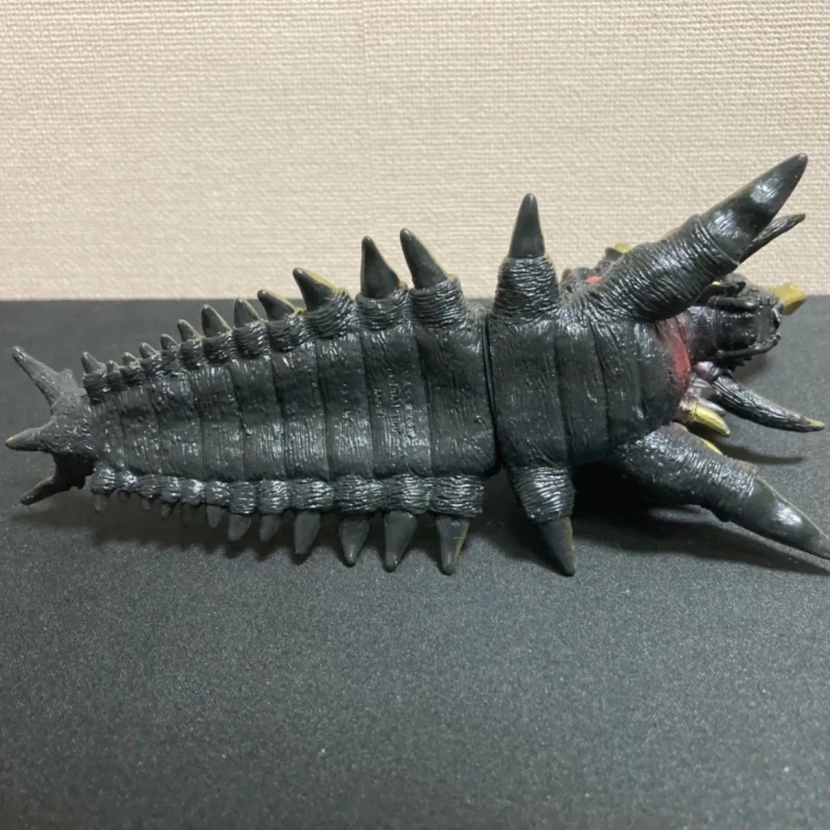 【BANDAI】怪獣ソフビ バトラ幼虫 モスラ幼虫 1992年 E-Fb バトラ幼虫 1992年 ソフビフィギュア / ゴジラVSモスラ - メルカリ