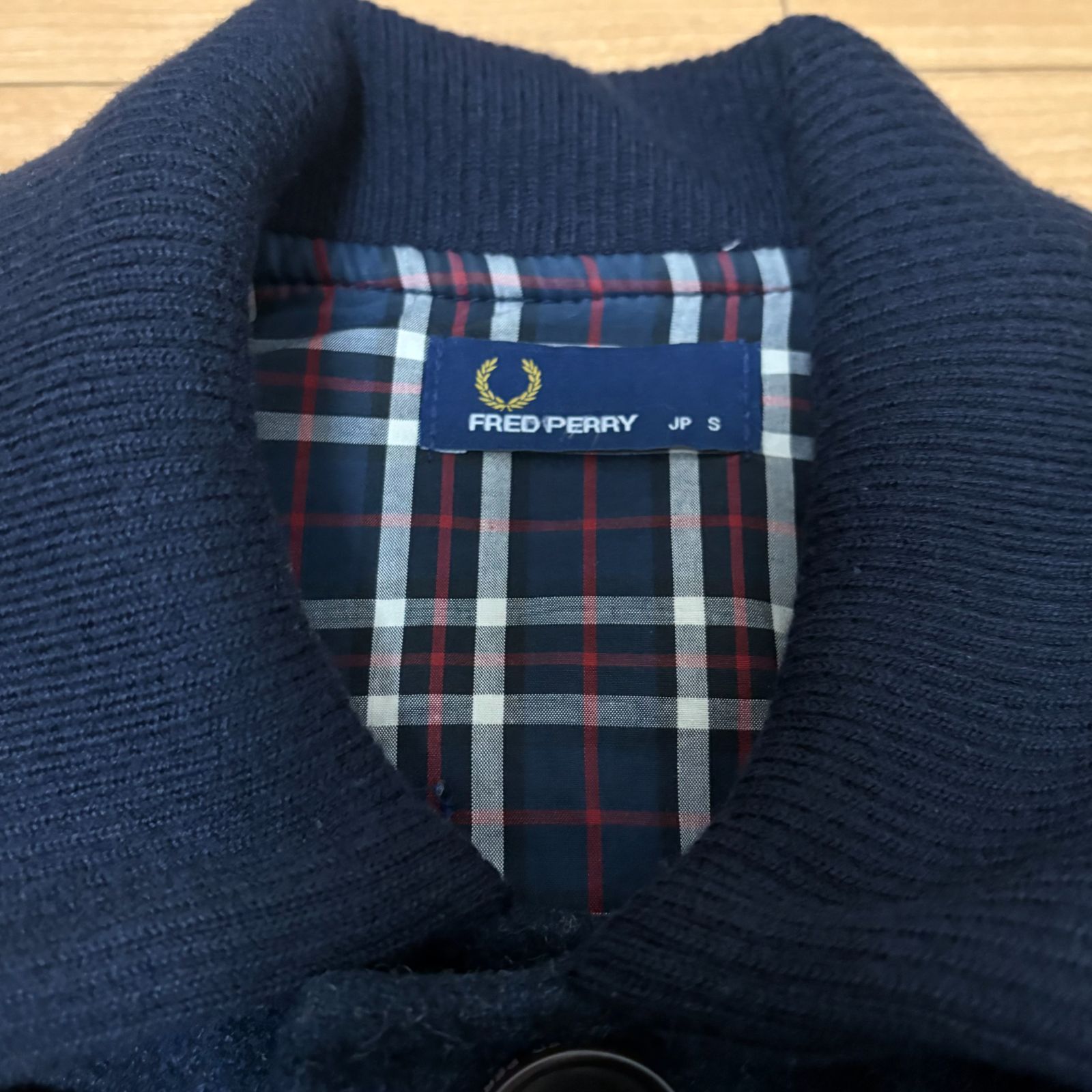 【美品】FRED PERRY　フレッドペリー　ドンキーコート　Ⅼサイズ 美品 FRED PERRYフレッドペリー ドンキーコート ネイビー S
