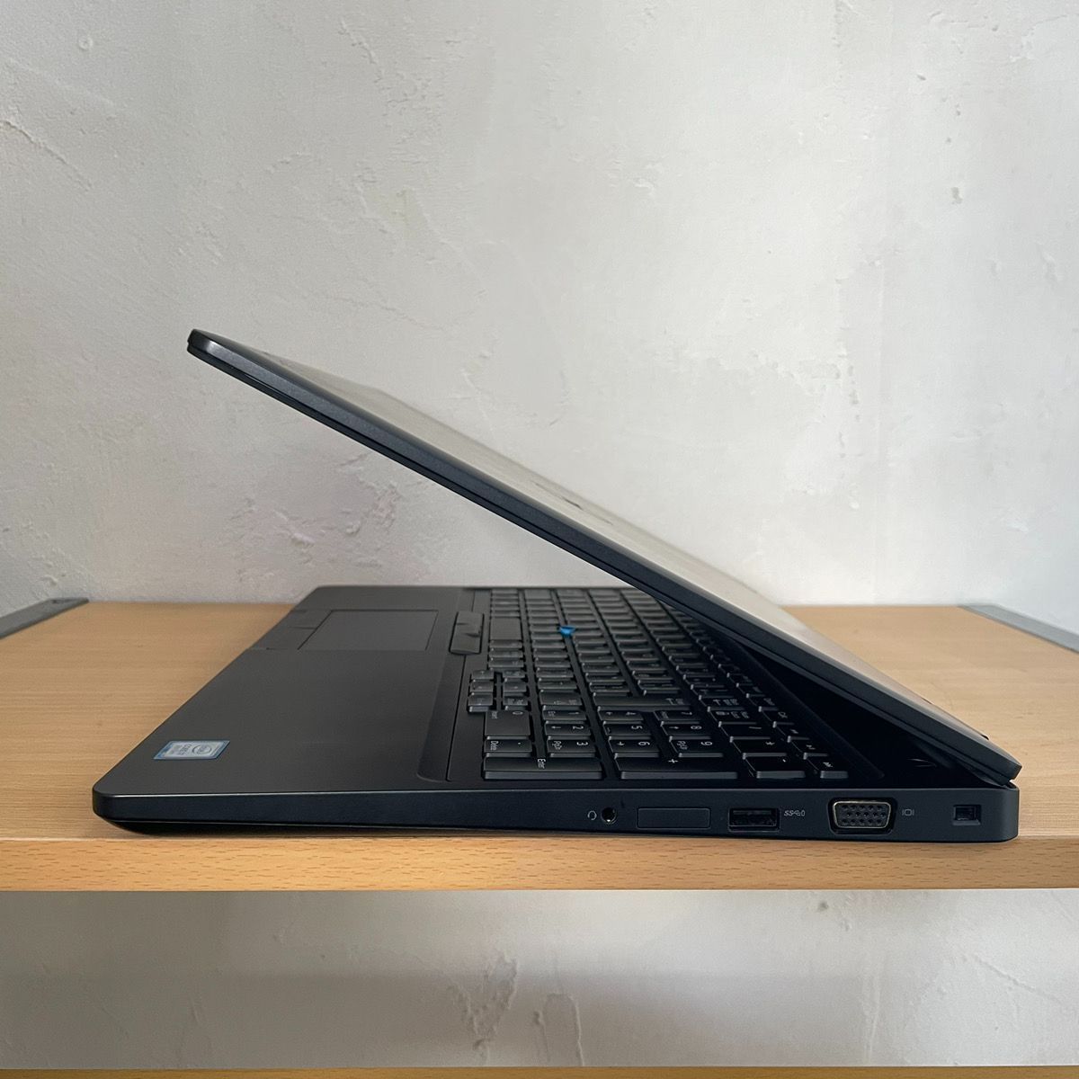 DELL Latitude 5590 Windows11 Pro Core i7 メモリ16GB SSD512GB GeForce ノートパソコン  ゲーム テレワーク 管理番号YM240009