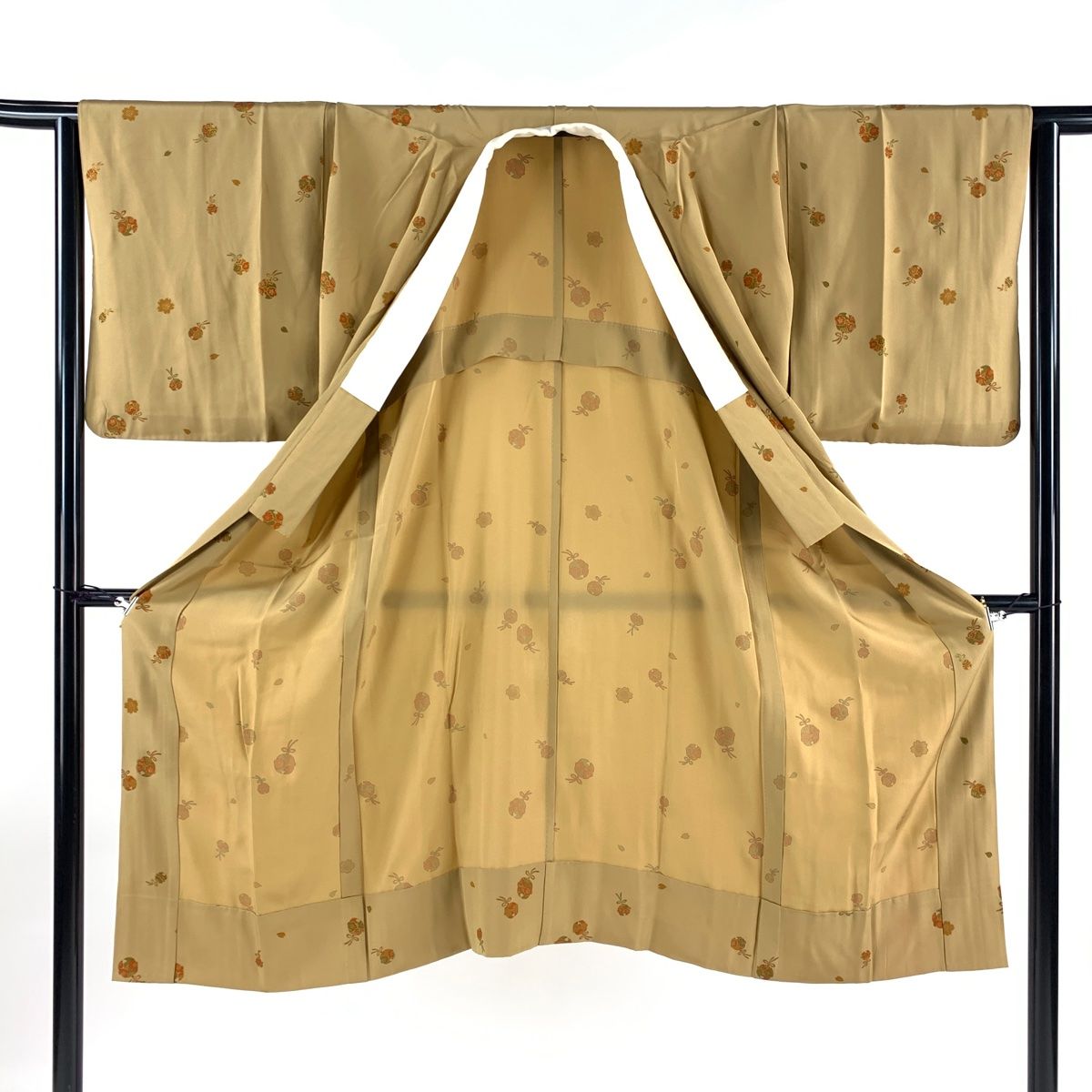 長襦袢 身丈118.5cm 裄丈64cm M 鈴 桜 金彩 薄茶色 正絹 名品 【中古  