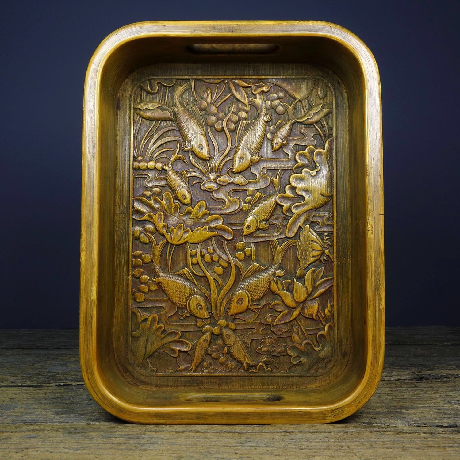 旧家蔵出し 竹黄細密彫 年年有餘紋 最も安い 茶盤 文房賞