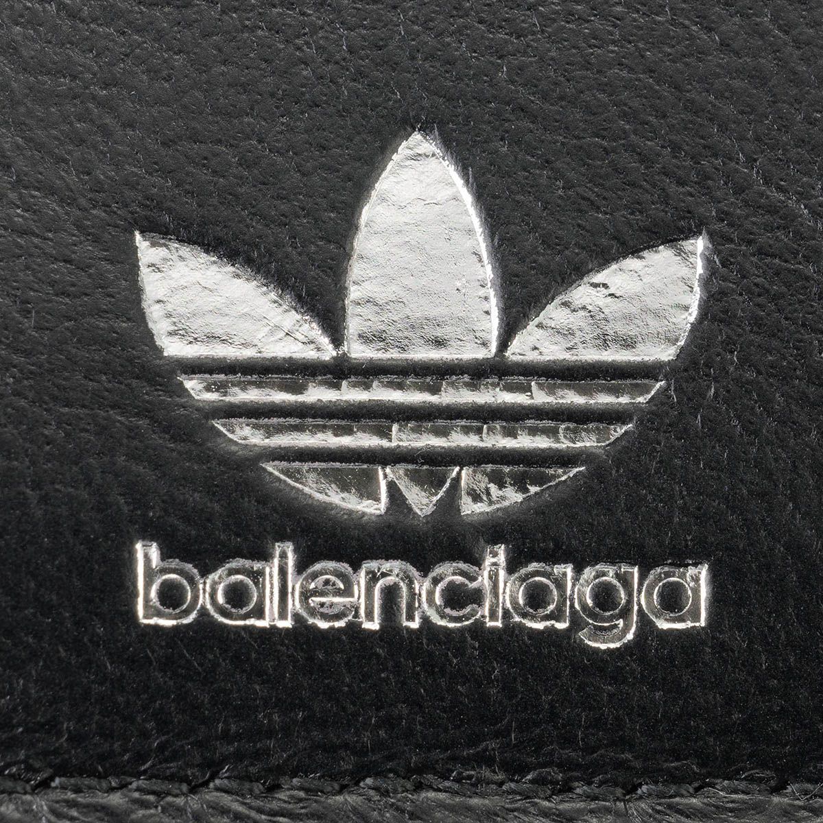 新品 バレンシアガ BALENCIAGA 2つ折り財布 バレンシアガ