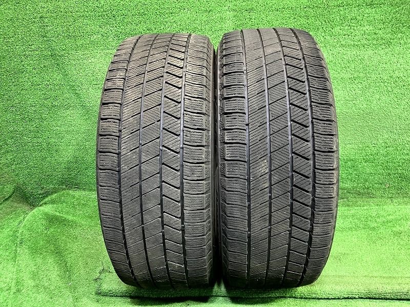 札幌発スタッドレスVRX3 245/40R18 4本セット、1本ビート裂けあり