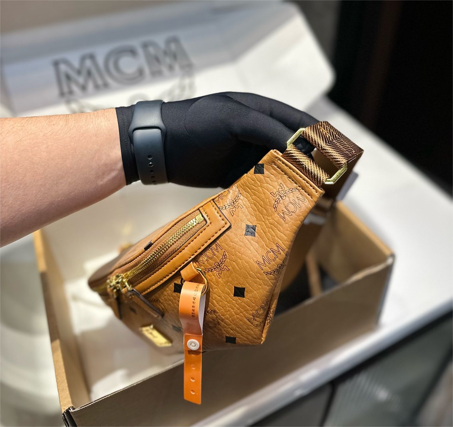 MCM エムシーエム ウエストポーチ （中古】MCM エムシーエム
