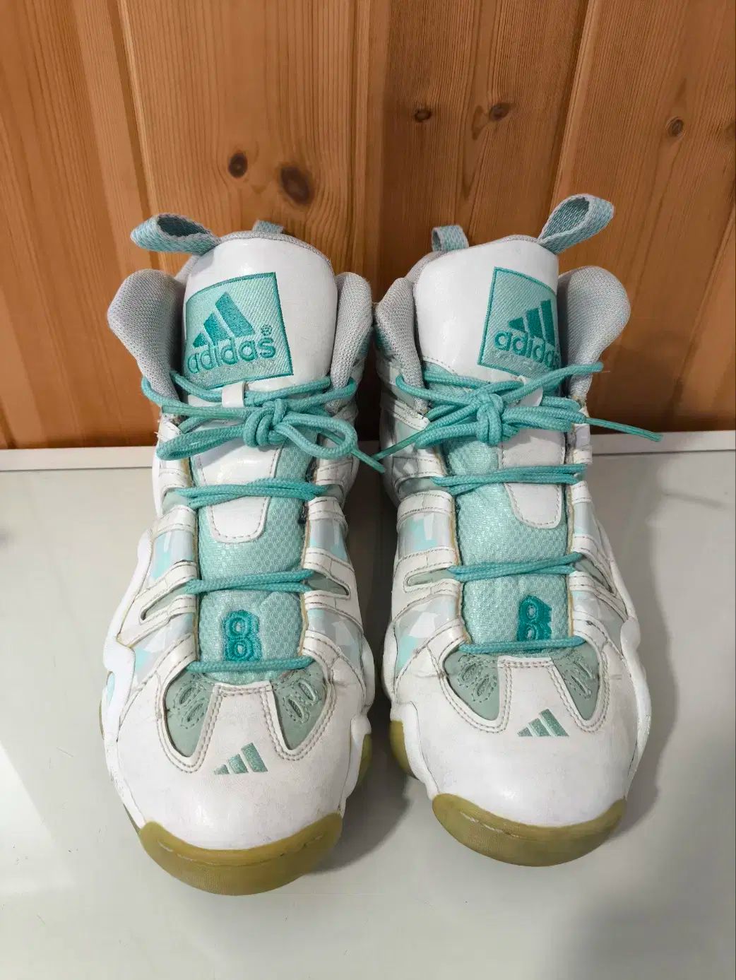 | 0 Crazy adidas コービーブライアント jordan_sneakers アディダス クレイジー II KB8 コービー・ブライアントのアディダス オリジナルス PART.74 (クレイジー98)が今週帰っ ブザービーターのブログ コービー・ブライアントのアディダスクレイジー2が「ブラック」に登場