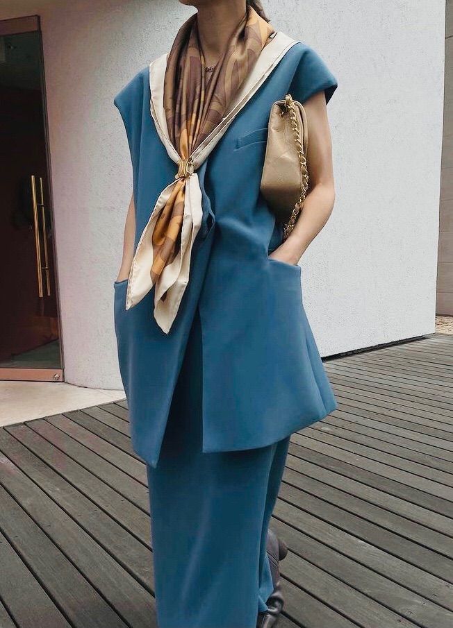 専用出品‼️OTONA WRAP VEST SET UP DRESS Ｍサイズ - library 