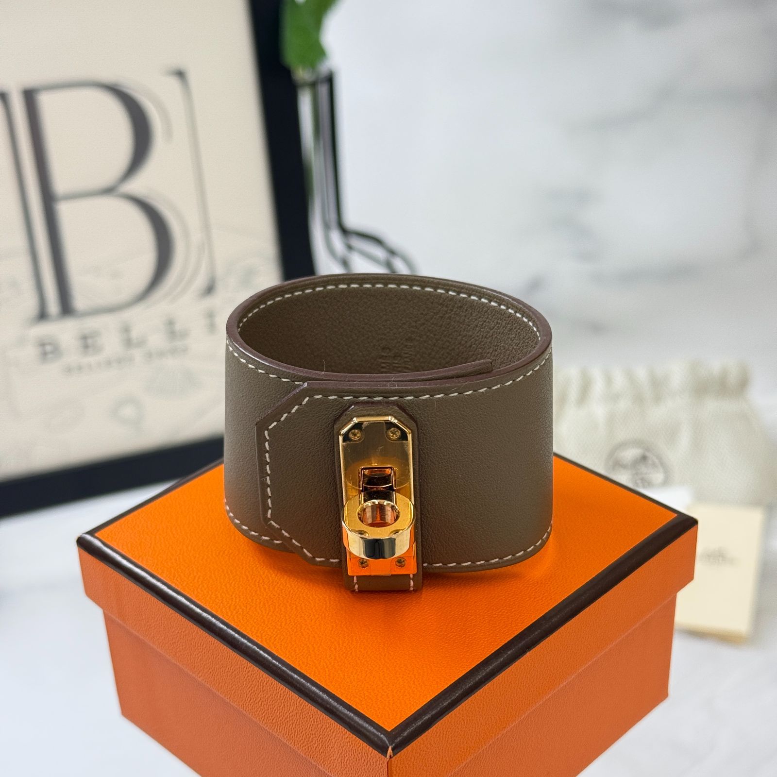 エルメス ケリーツイスト T2 グレージュ ブラウン ゴールド金具 レザー バングル ブレスレット