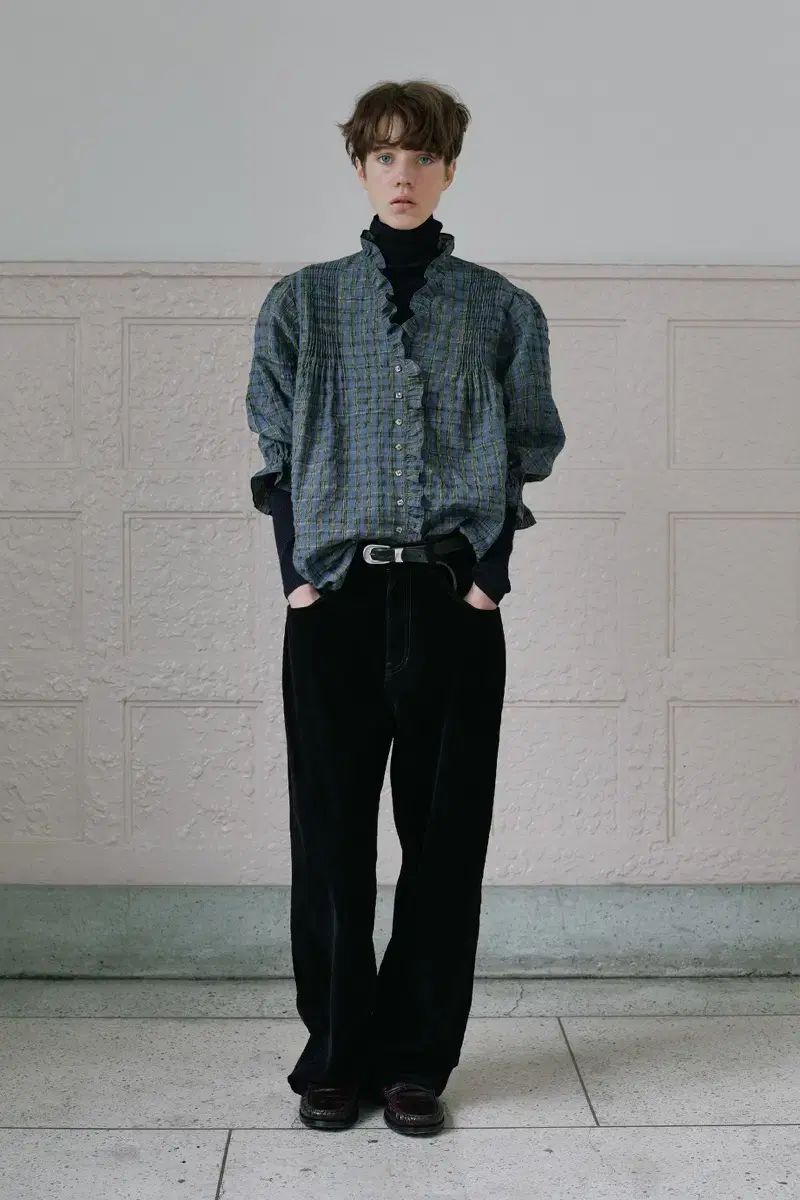 ビアプレーン ヴィクトリア フリル CHECK ブラウス