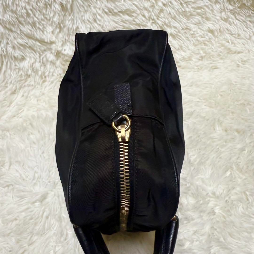 PRADA プラダ
