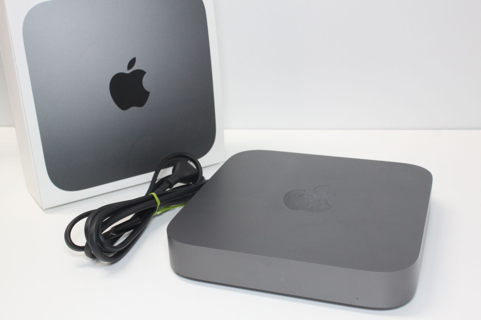 Mac mini（2018）256GB/8GB〈MRTT2J/A〉⑥