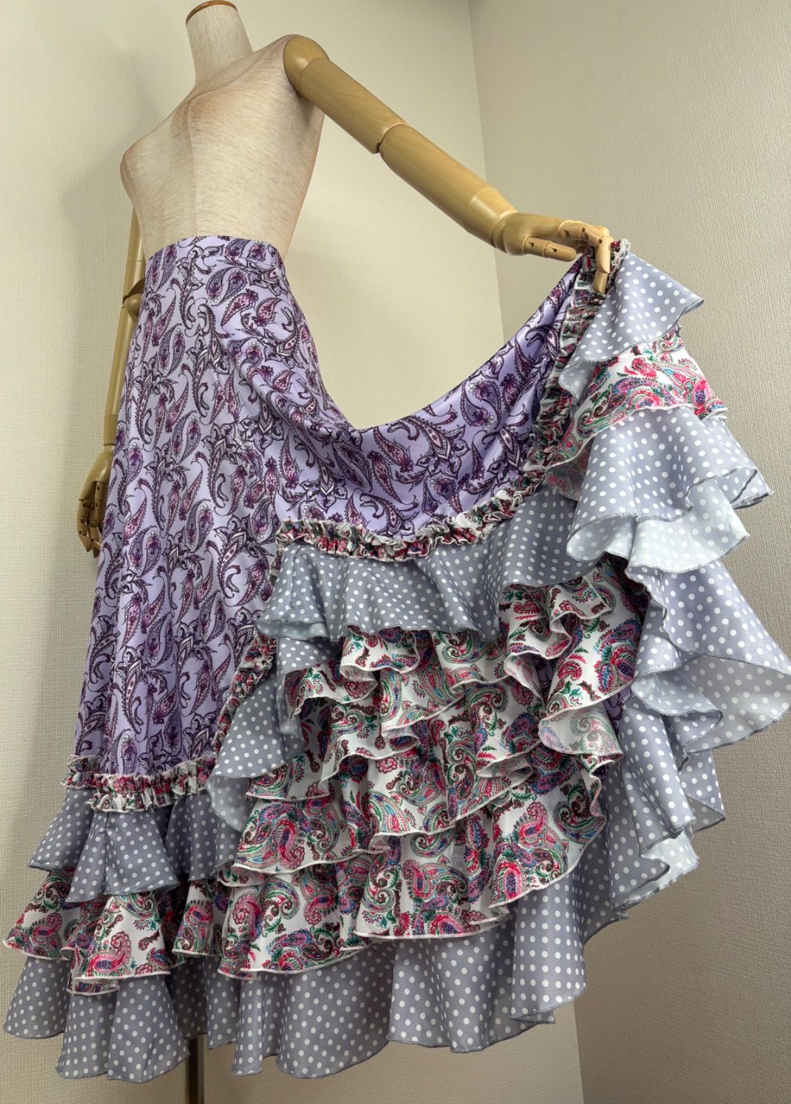 フラメンコ　ファルダ　パルパデオ　新品　未使用　グレー　スカート　練習スカート フラメンコ ファルダ グレー フラメンコ ファルダ パルパデオ