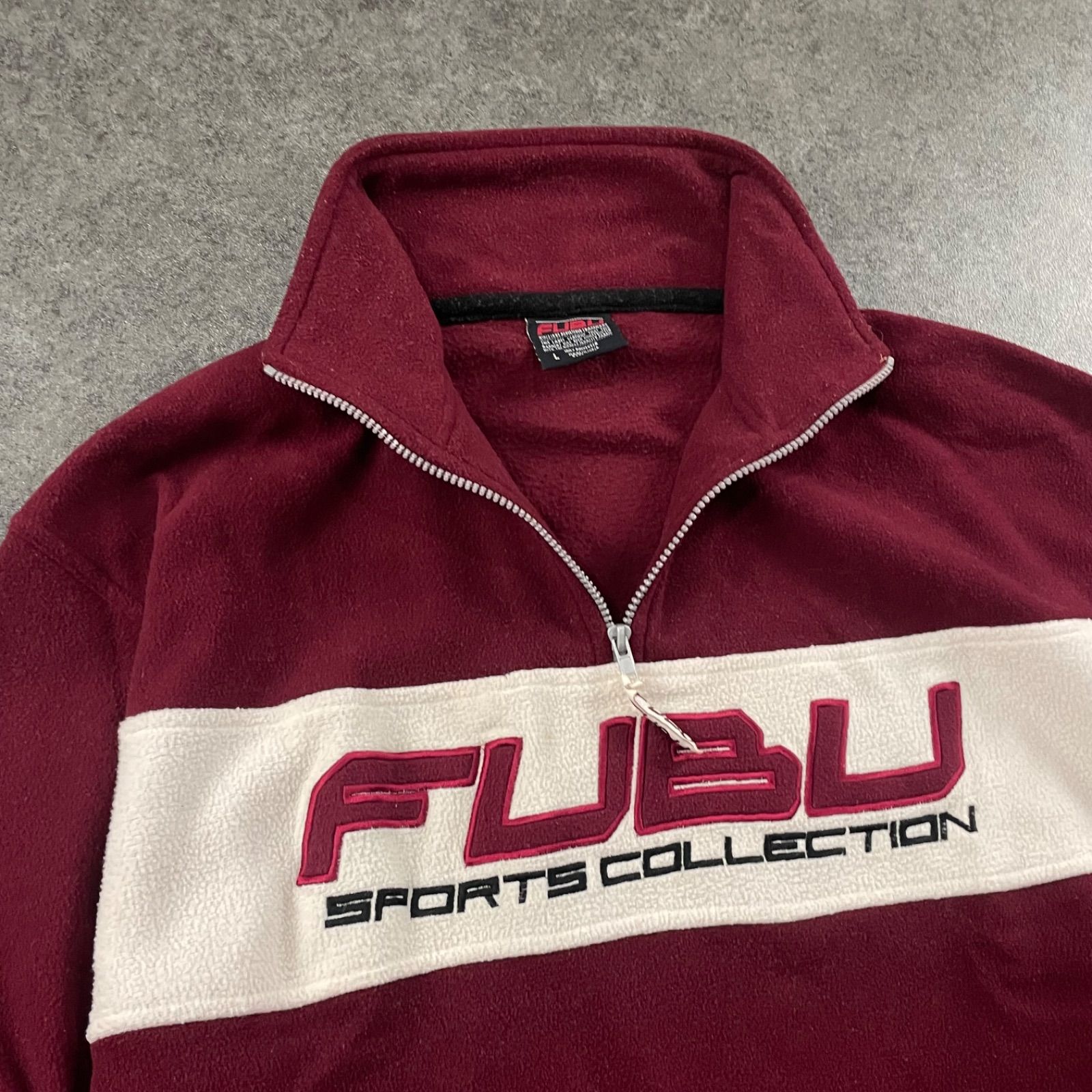 品質100％！ Y2K archive FUBU Fleece Jacket Half Zip Hip-Hop フブ フリースジャケット ハーフジップ プルオーバー ワッペン ロゴ刺繍 ヒップホップ バーガンディー メンズ L