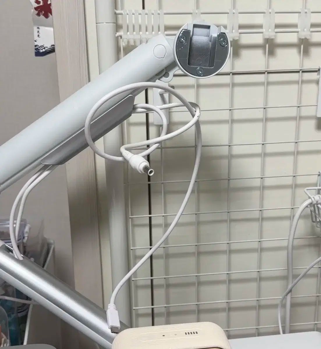 キャメル シングル モニターアーム 同一です モデル 2 犬