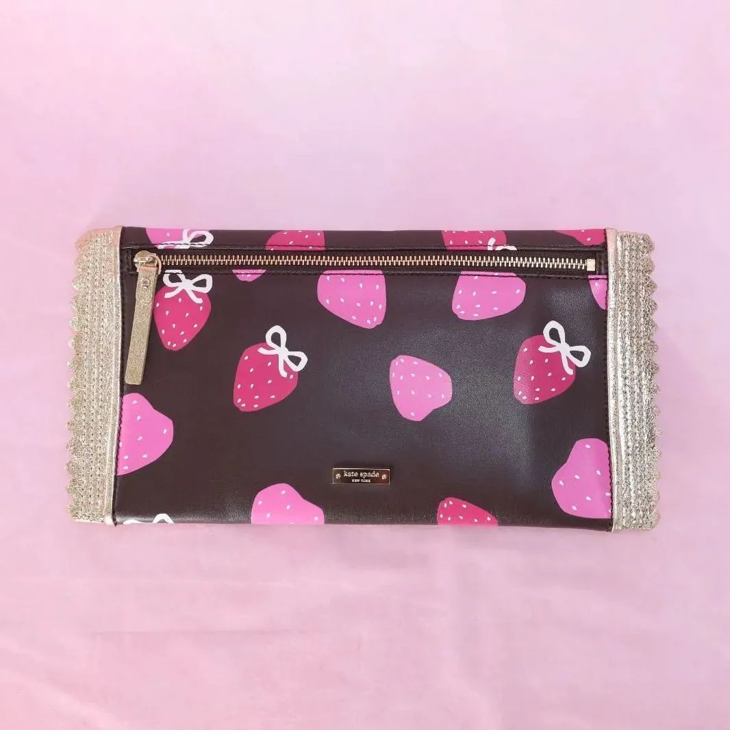 KATE SPADE NEW YORK いちごポーチ 板チョコ クラッチバッグ KATE SPADE NEW YORK いちごポーチ 板チョコ クラッチバッグ