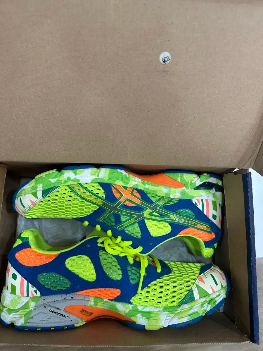Asics アシックス ゼルヌサ TRI 7 260 ランニングシューズ マラソン 華