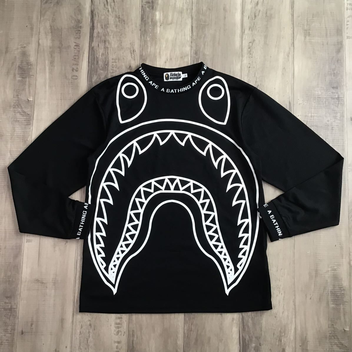 A BATHING APE アベイシングエイプ ロンT Lサイズ 大猿 ピンク