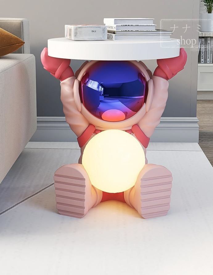 宇宙飛行士の床装飾ホームアクセサリーリビングルームテレビキャビネットソファー隣の宇宙飛行士ベッドサイドテーブルコーヒーテーブル新築祝い
