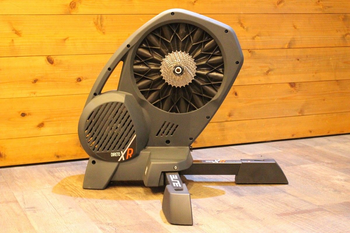 White Flare & Black Boltエリートトレーナーボックスセット エリート