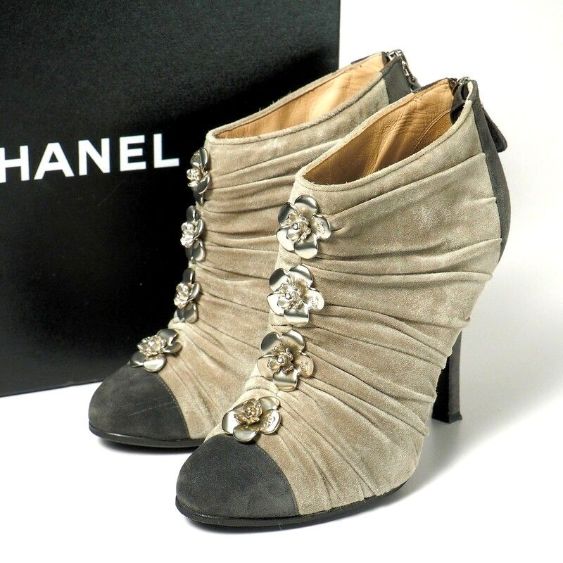 CHANEL シャネル ブーツ サイズ37.5C ショートブーツ バイカラー スエードレザー 靴 カメリア装飾 CC ココマーク イタリア製 ブランド古着 20251010|GO5031
