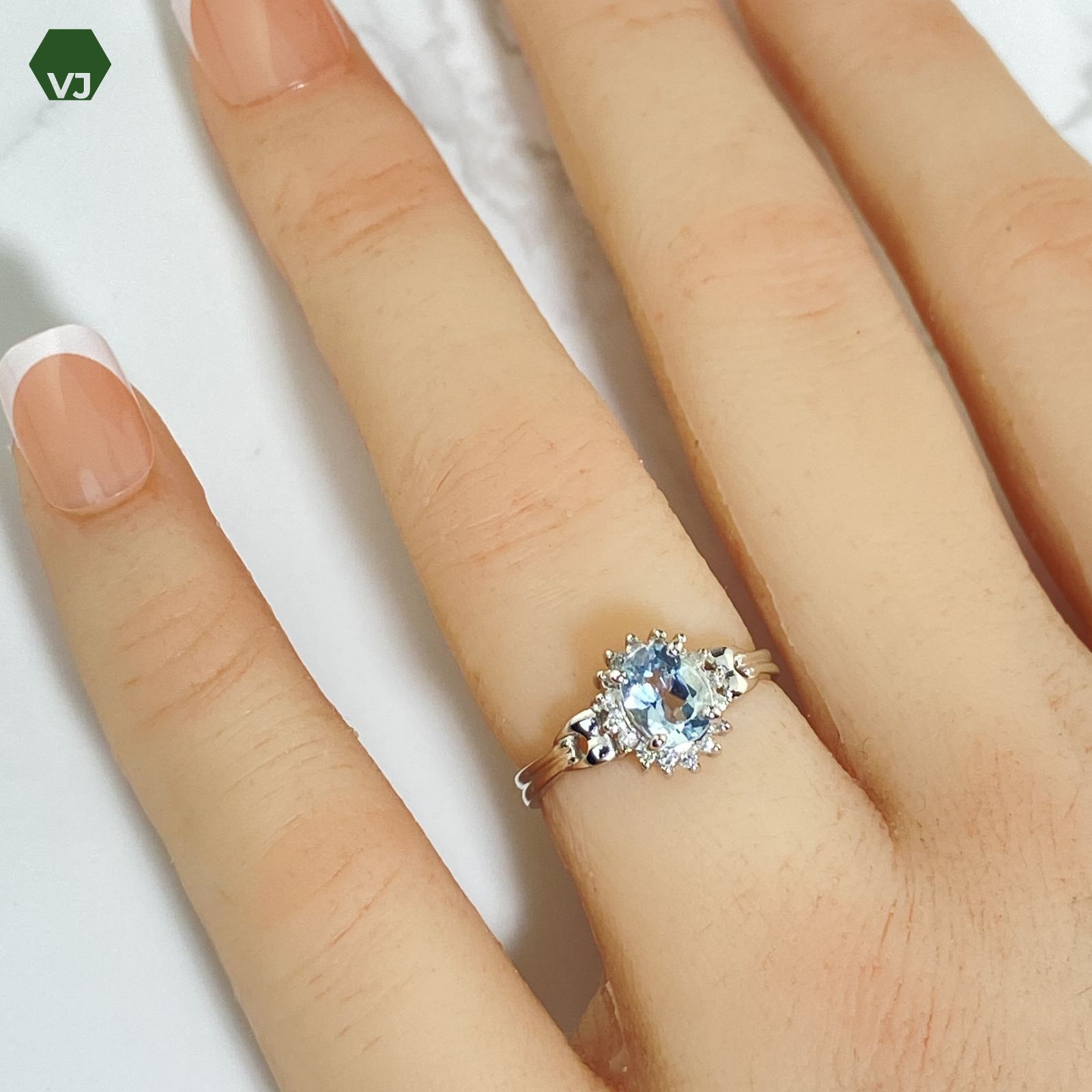 k18 wg アクアマリン＆トパーズ　ダイヤモンドリング　個性的 k18 wg アクアマリン＆トパーズダイヤモンドリング個性的